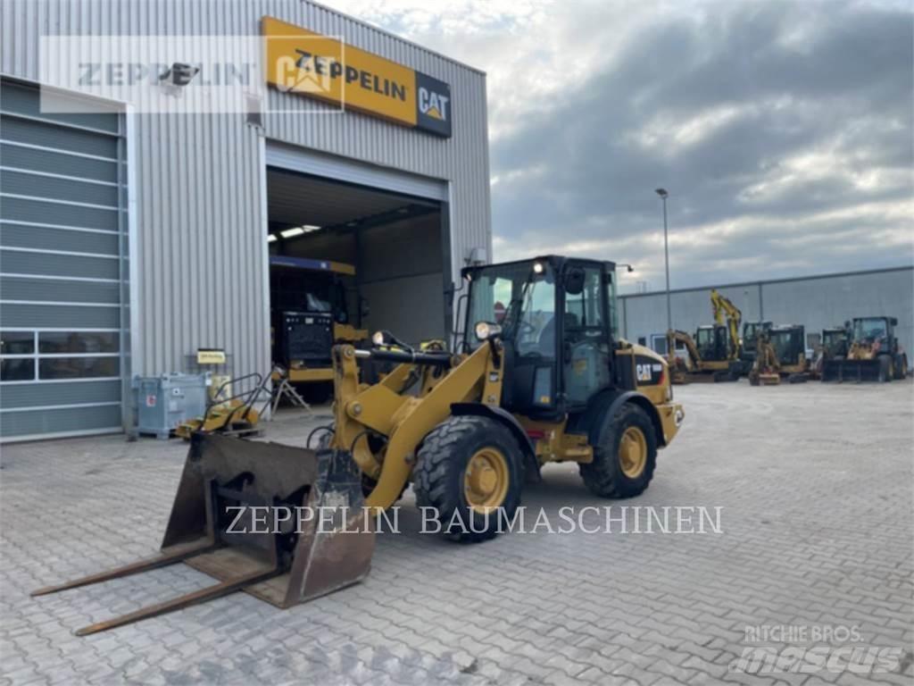 CAT 906M Wielladers