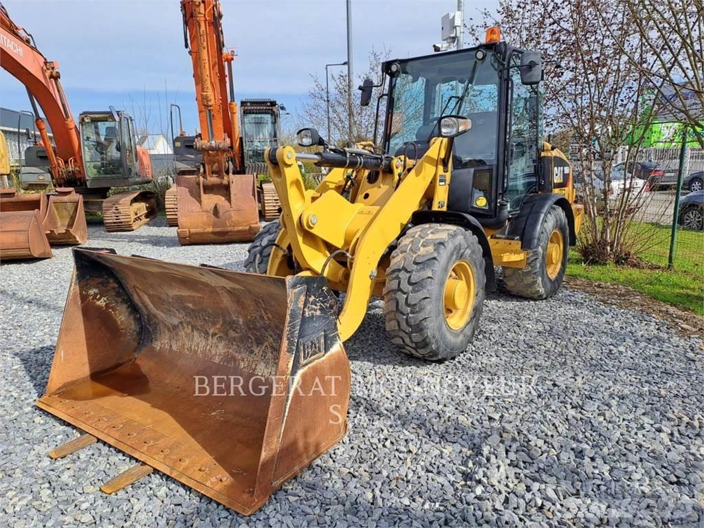 CAT 906M Wielladers