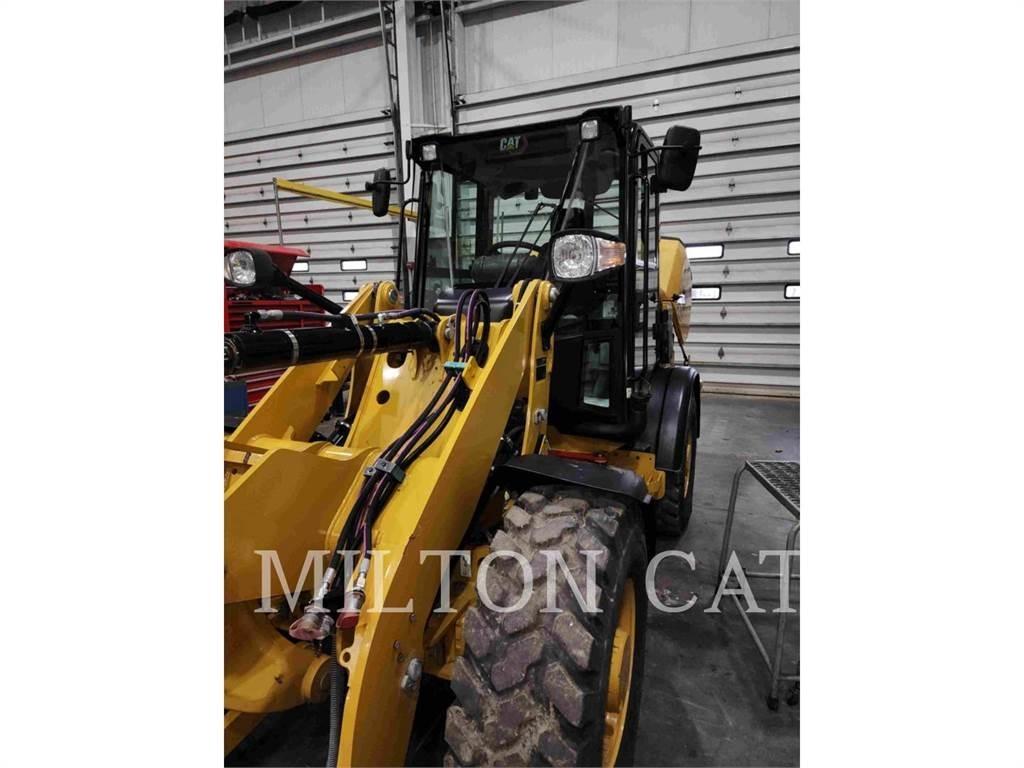 CAT 906M Wielladers