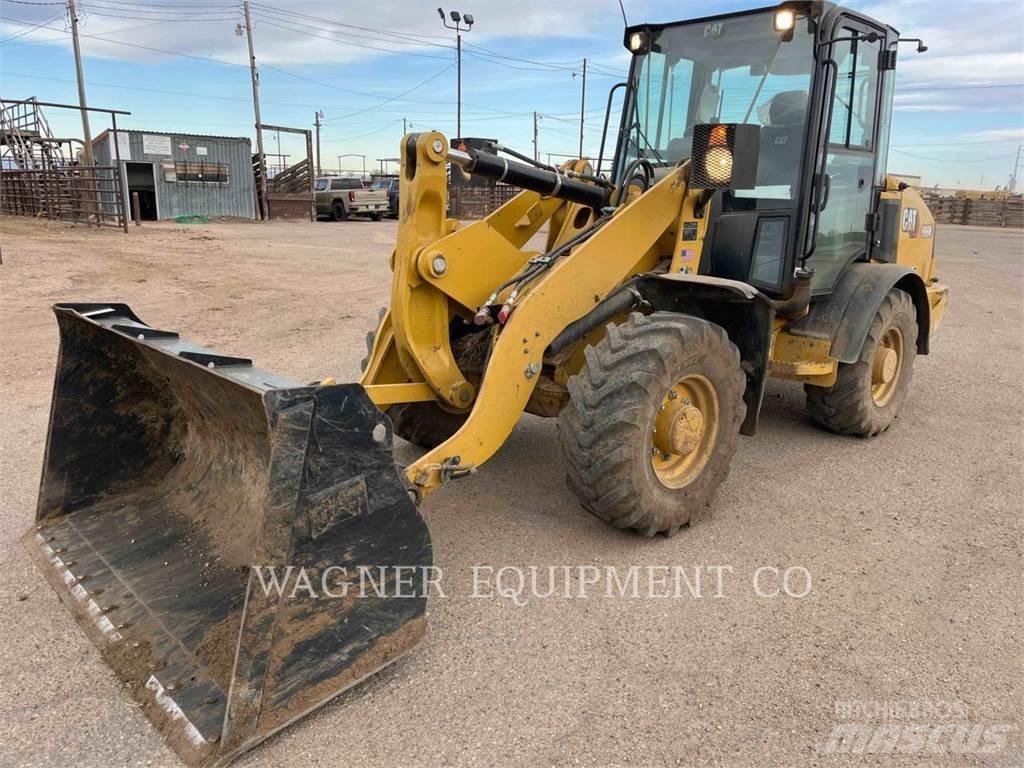 CAT 906M Wielladers