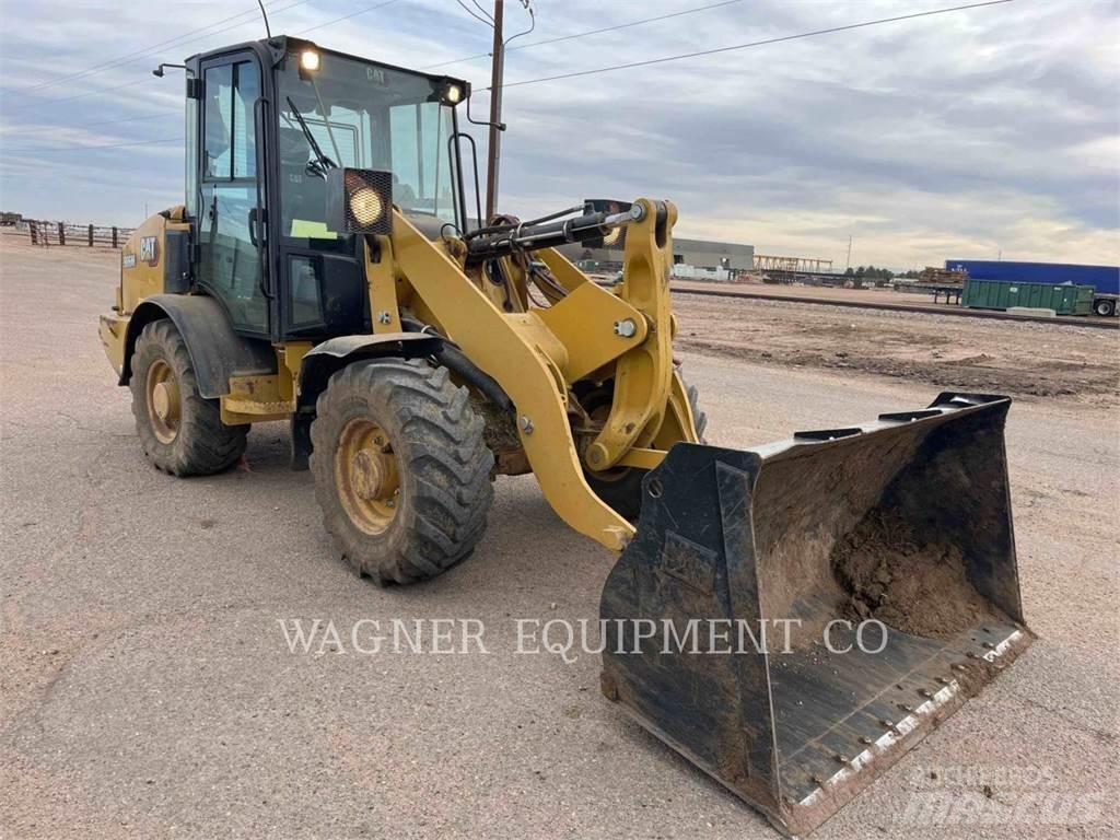 CAT 906M Wielladers