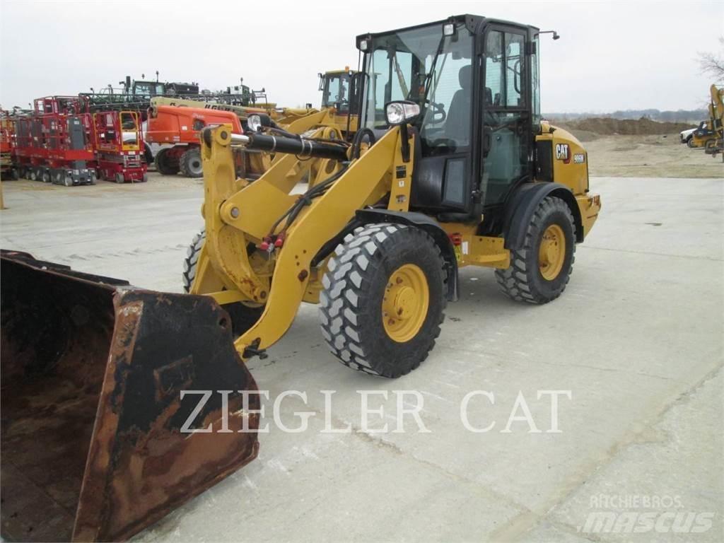 CAT 906M Wielladers