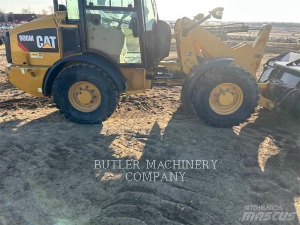 CAT 906M Wielladers