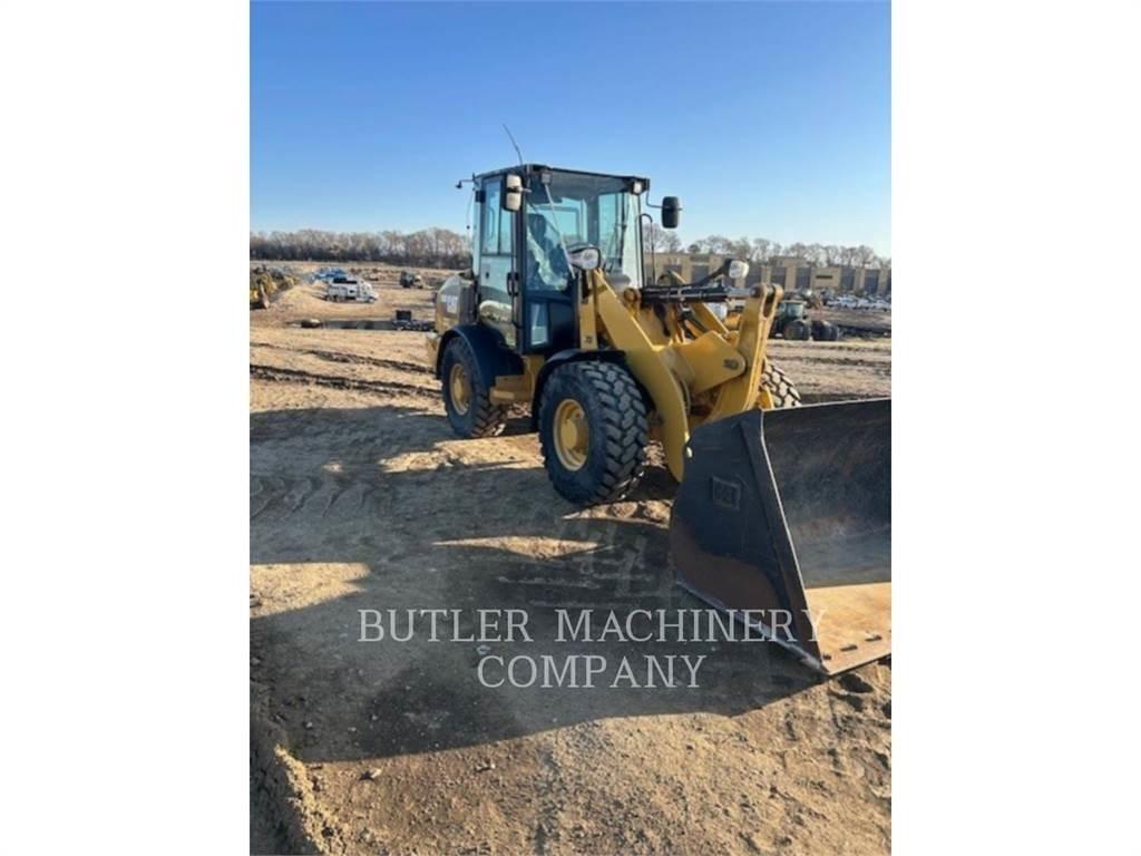 CAT 906M Wielladers
