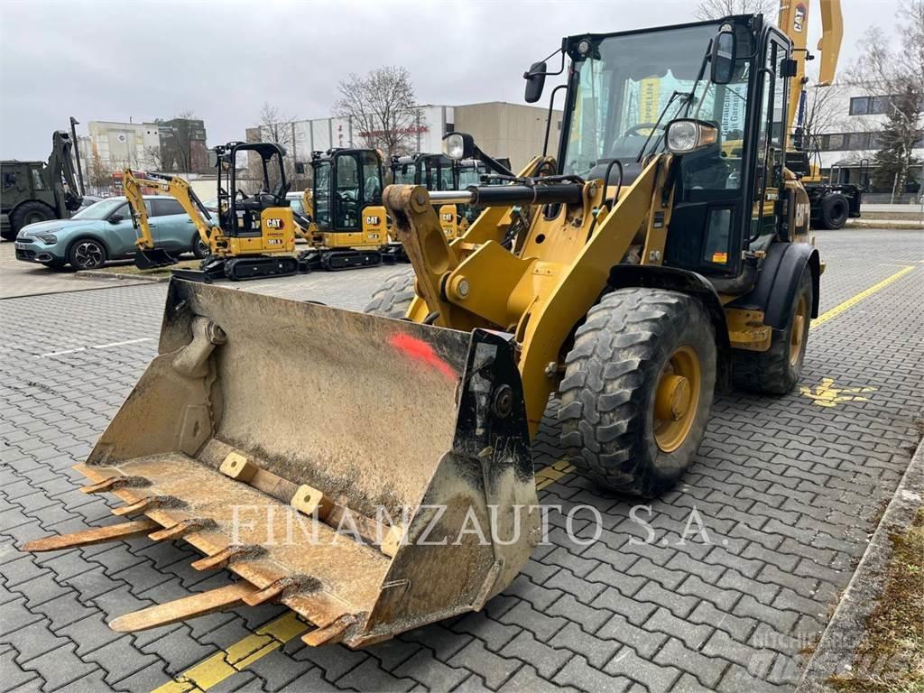 CAT 906M Wielladers