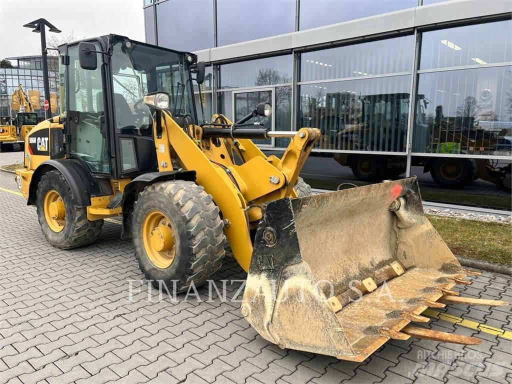 CAT 906M Wielladers