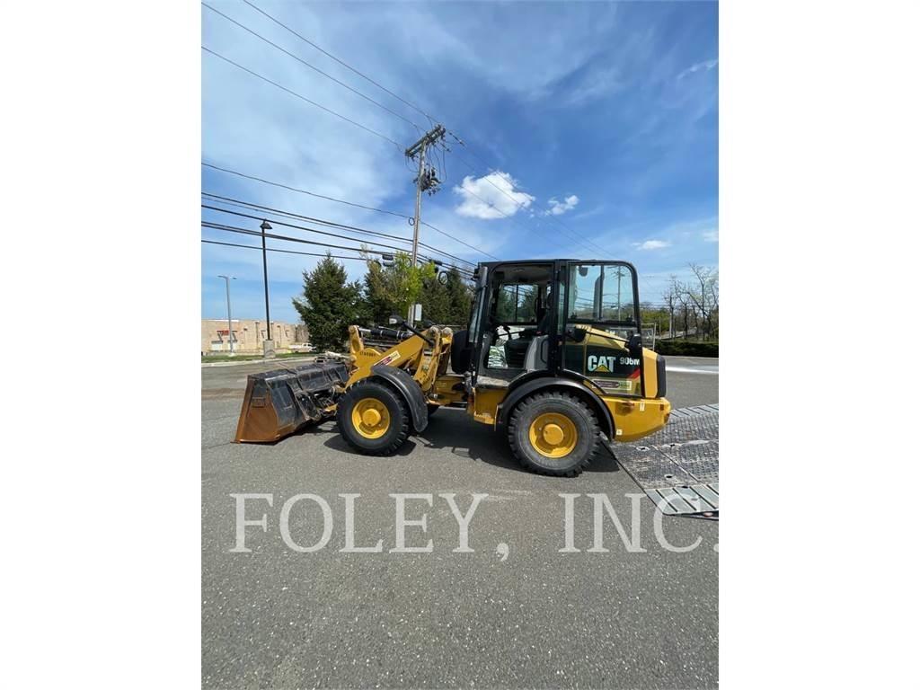 CAT 906M Wielladers