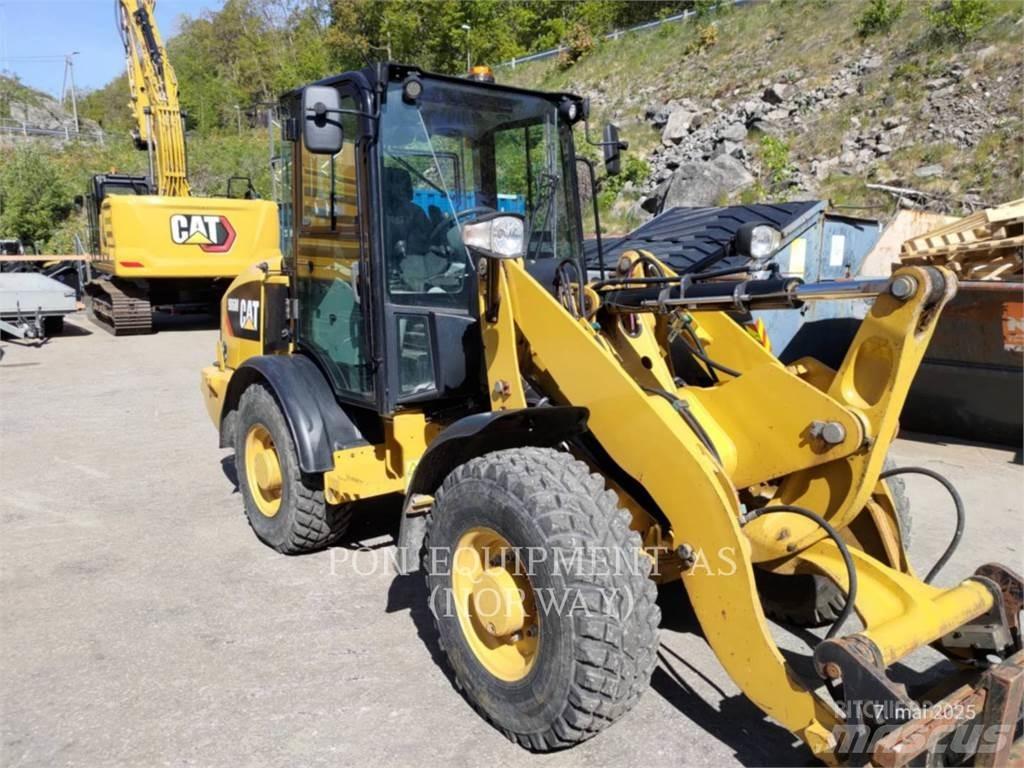 CAT 906M Wielladers