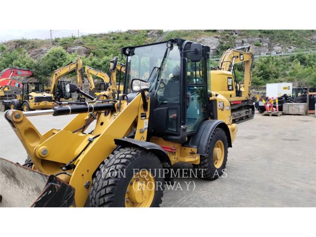 CAT 906M Wielladers