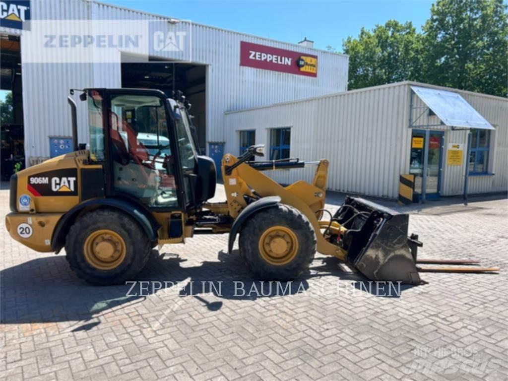 CAT 906M Wielladers