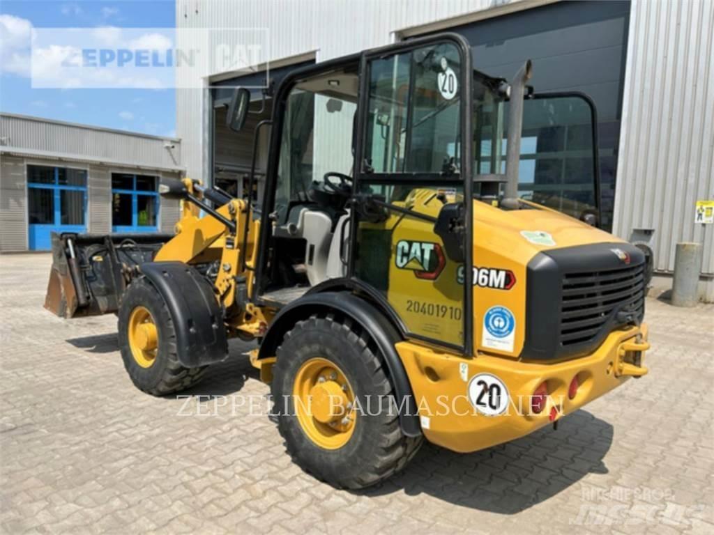 CAT 906M Wielladers