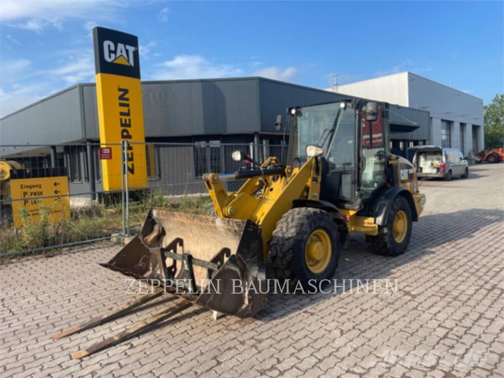 CAT 906M Wielladers