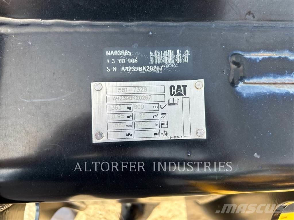 CAT 907-14 Wielladers