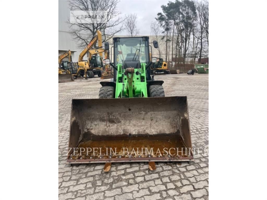 CAT 907M Wielladers