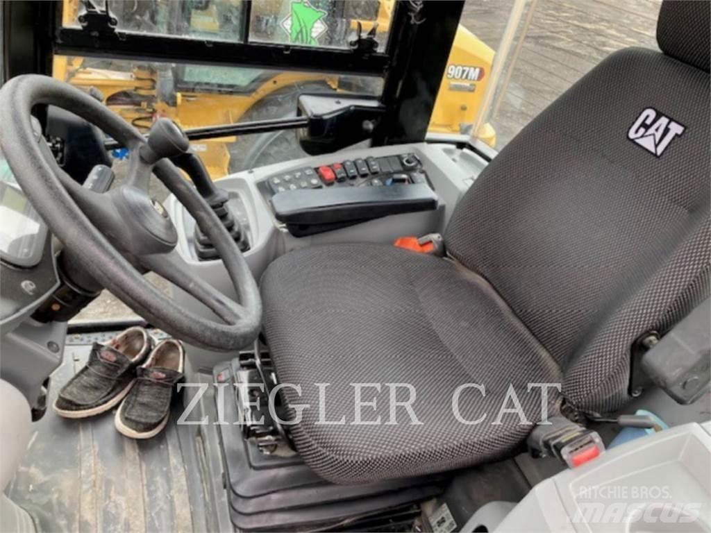 CAT 907M Wielladers