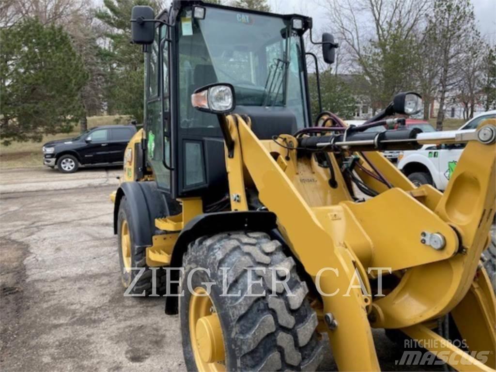 CAT 907M Wielladers