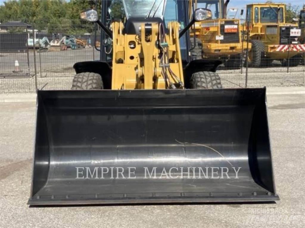 CAT 907M Wielladers
