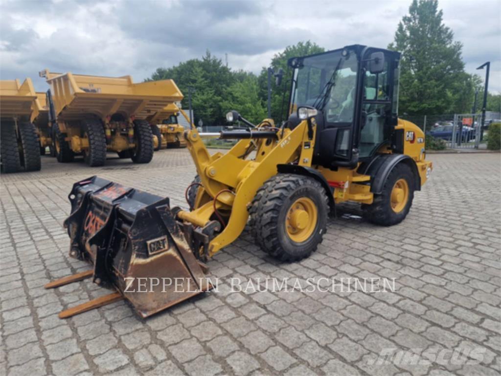 CAT 907M Wielladers