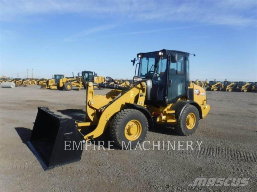 CAT 907M Wielladers