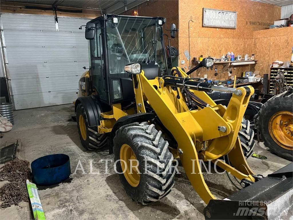 CAT 908M Miniladers