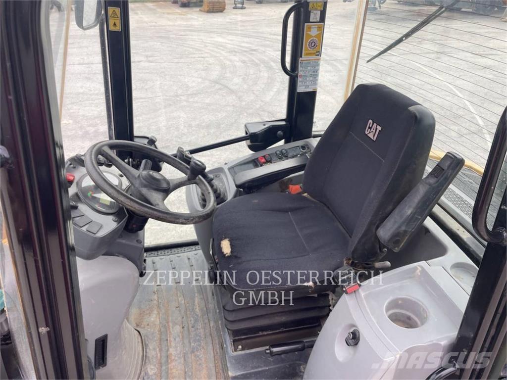 CAT 908M Wielladers