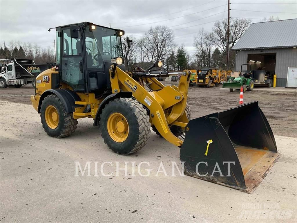 CAT 908M ARW Wielladers