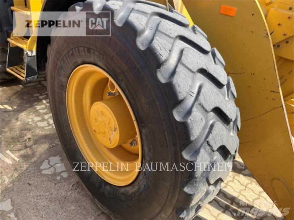 CAT 918M Wielladers