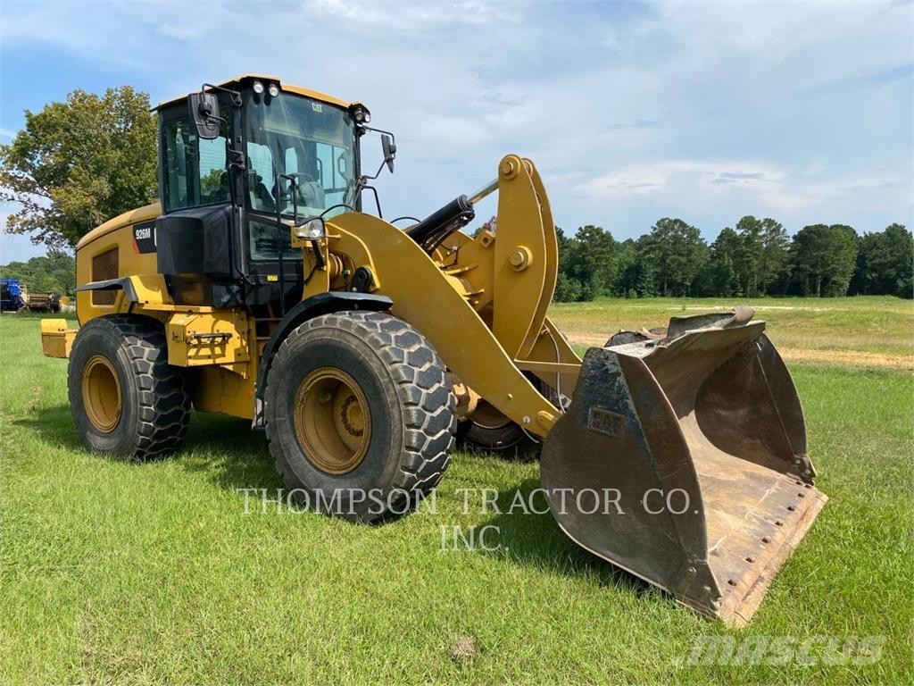 CAT 926M Wielladers