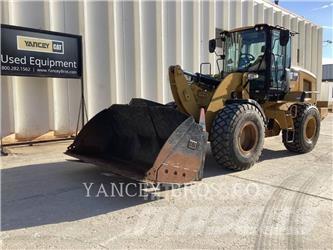 CAT 930M Wielladers