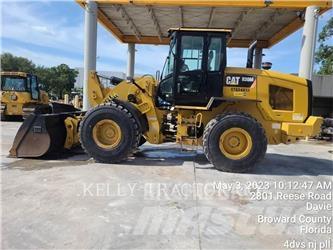 CAT 930M Wielladers