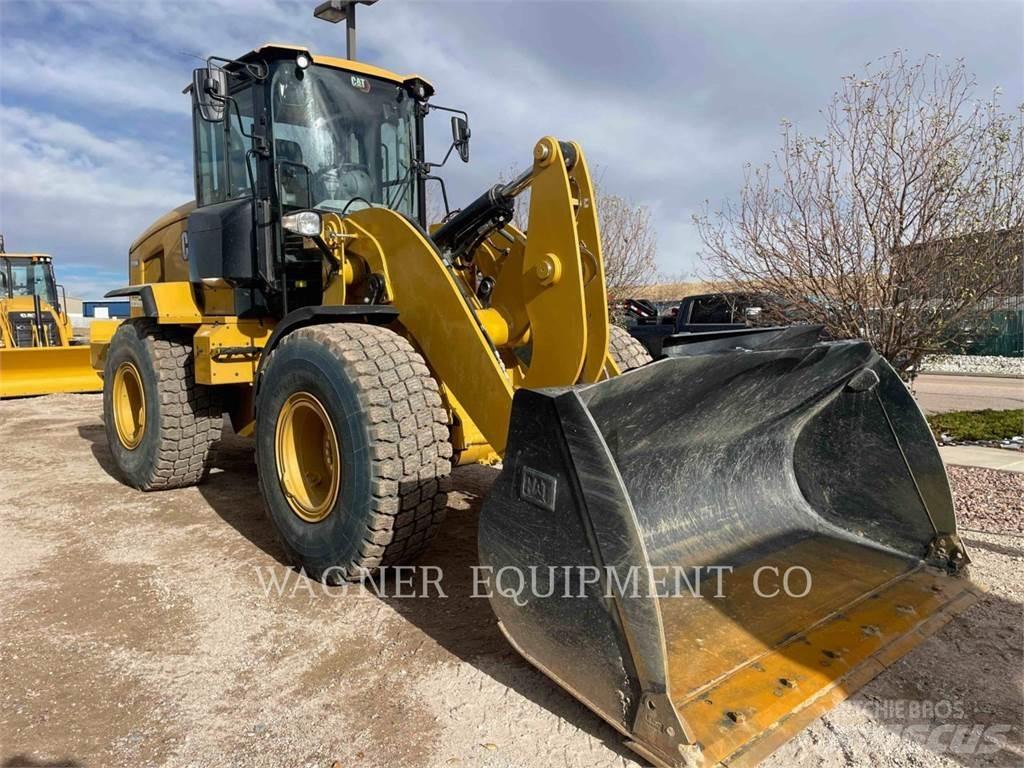 CAT 930M Wielladers