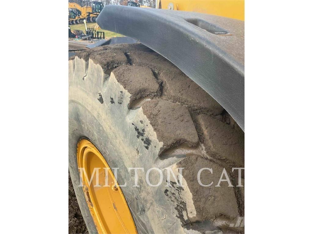 CAT 930M Wielladers