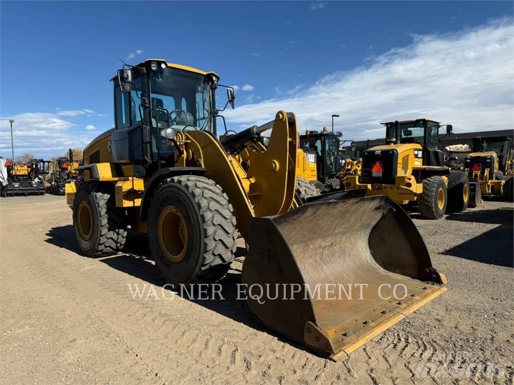 CAT 930M Wielladers