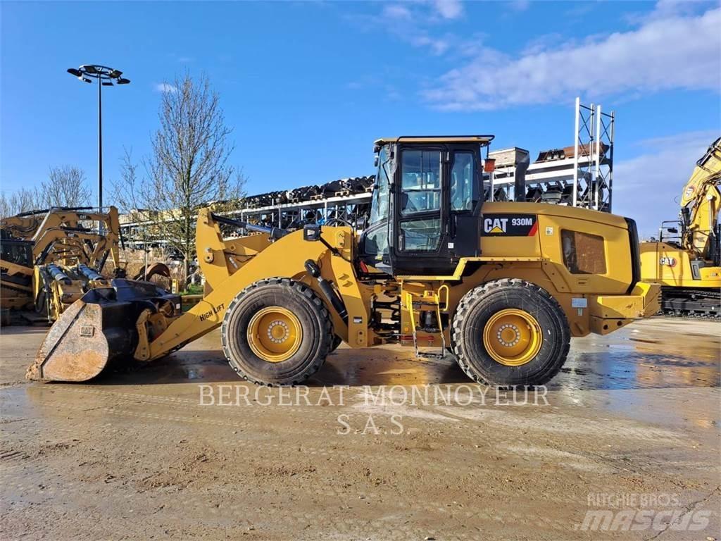 CAT 930M Wielladers