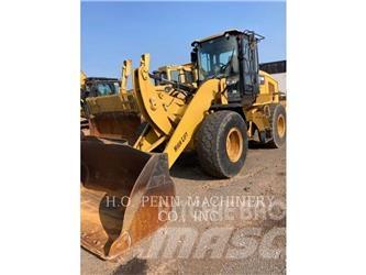 CAT 930M Wielladers