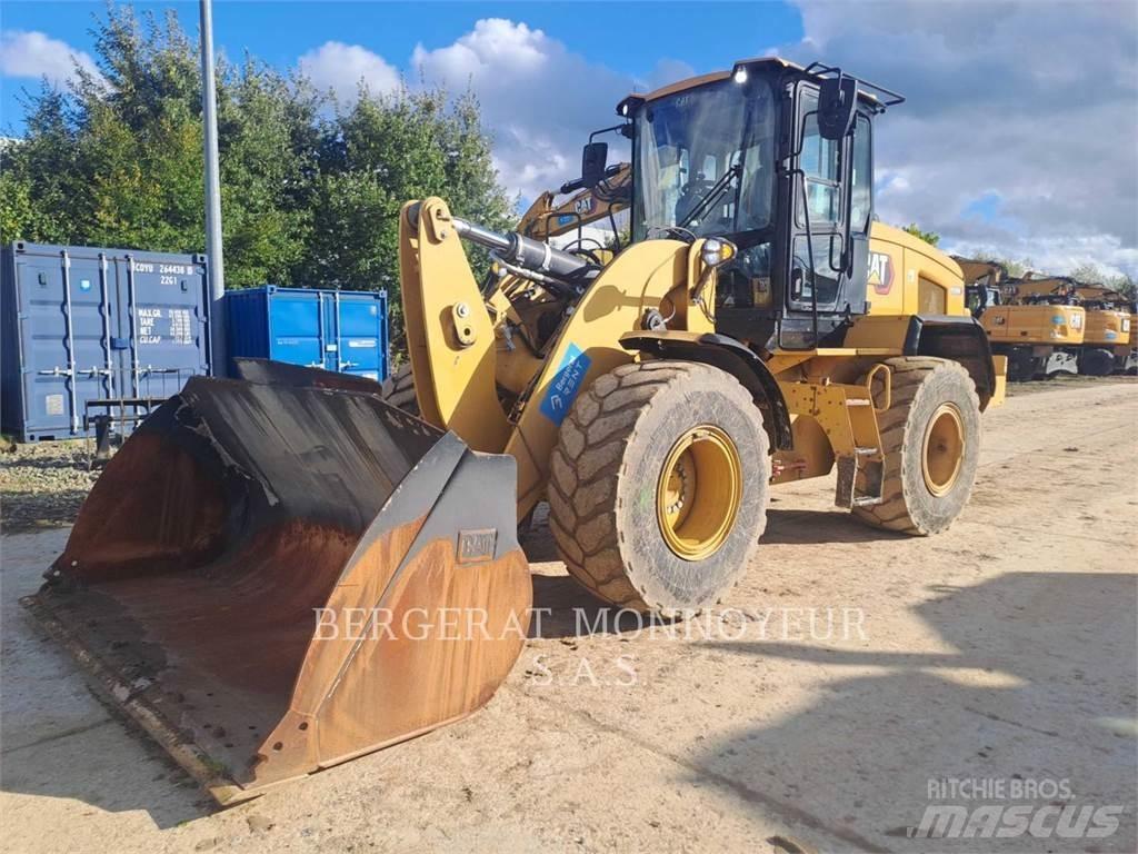 CAT 930M Wielladers