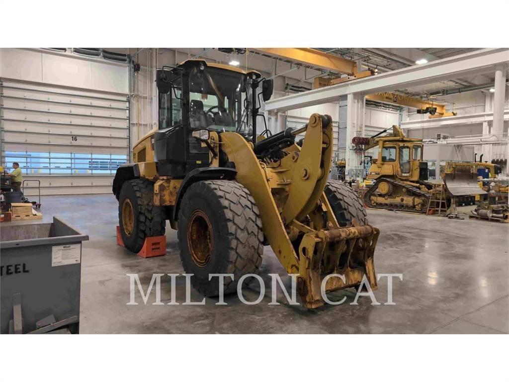 CAT 930M Wielladers