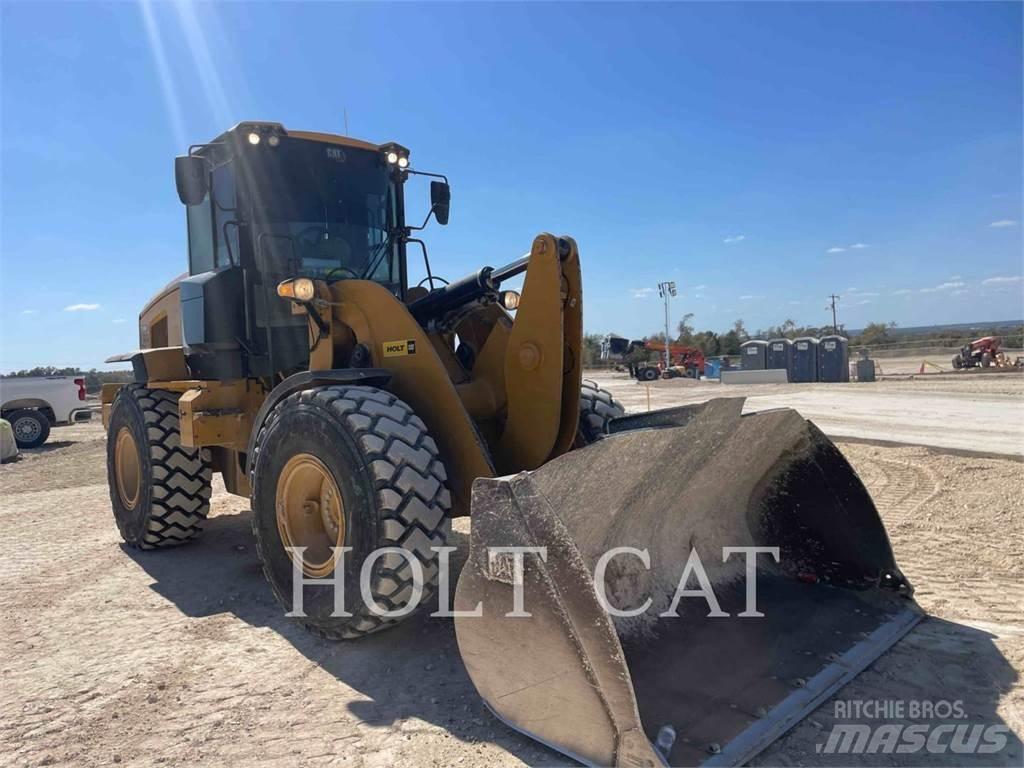 CAT 930M Wielladers