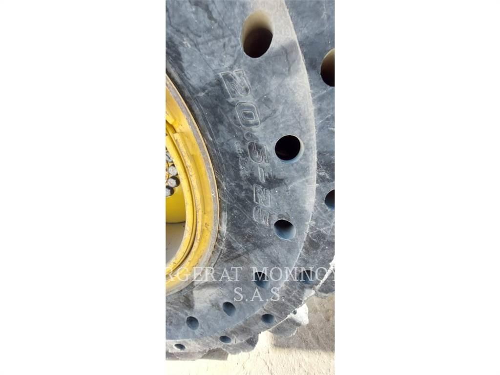 CAT 930M Wielladers