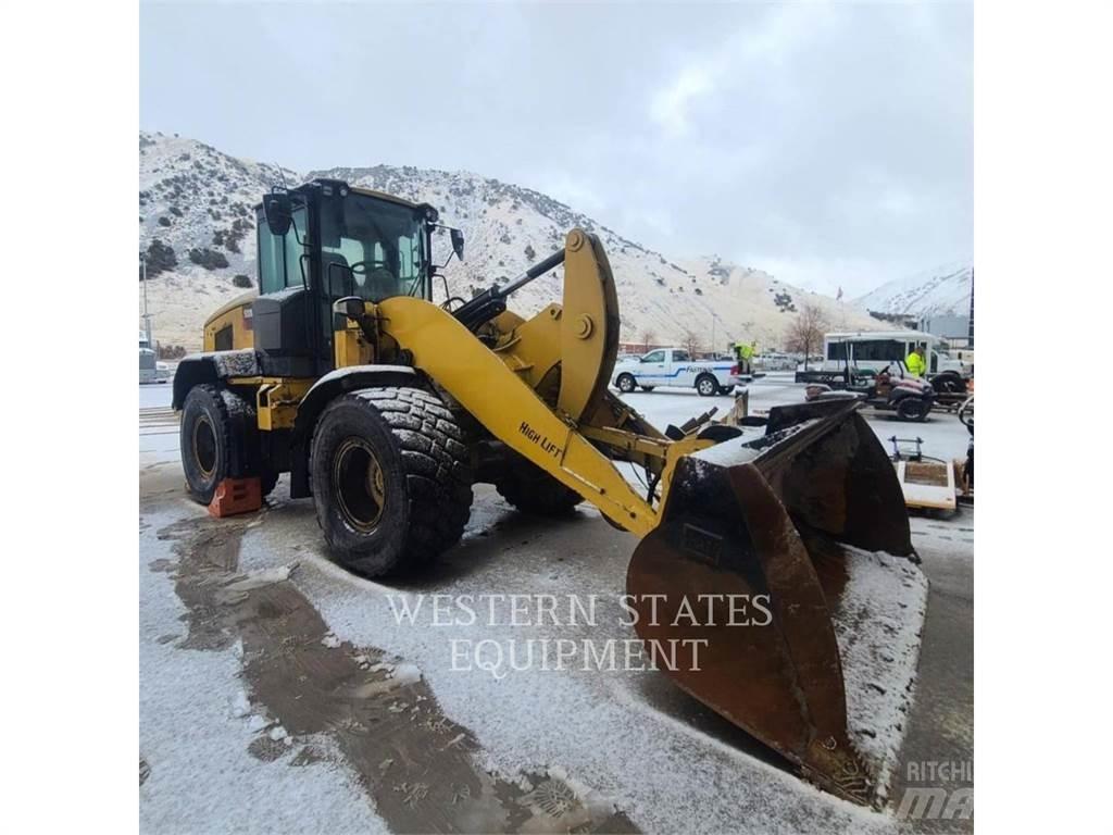 CAT 930M Wielladers