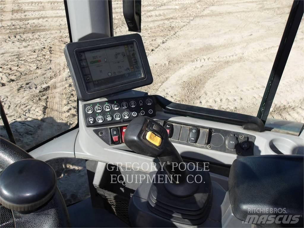 CAT 930M Wielladers