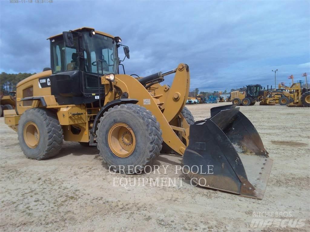 CAT 930M Wielladers