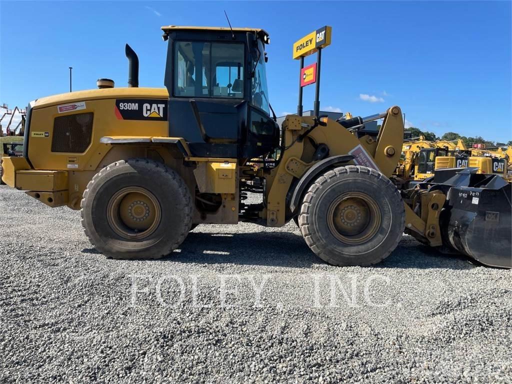 CAT 930M Wielladers