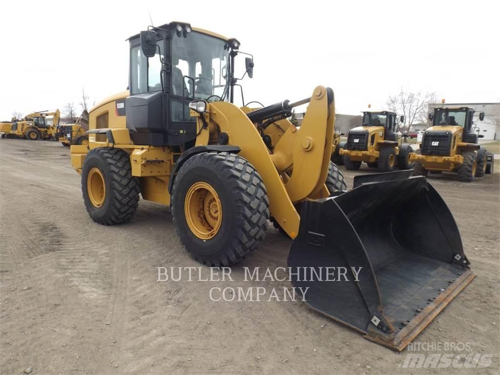 CAT 930M Wielladers