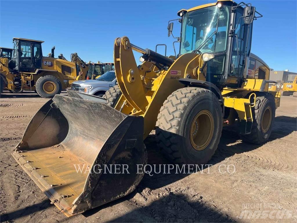 CAT 930M Wielladers