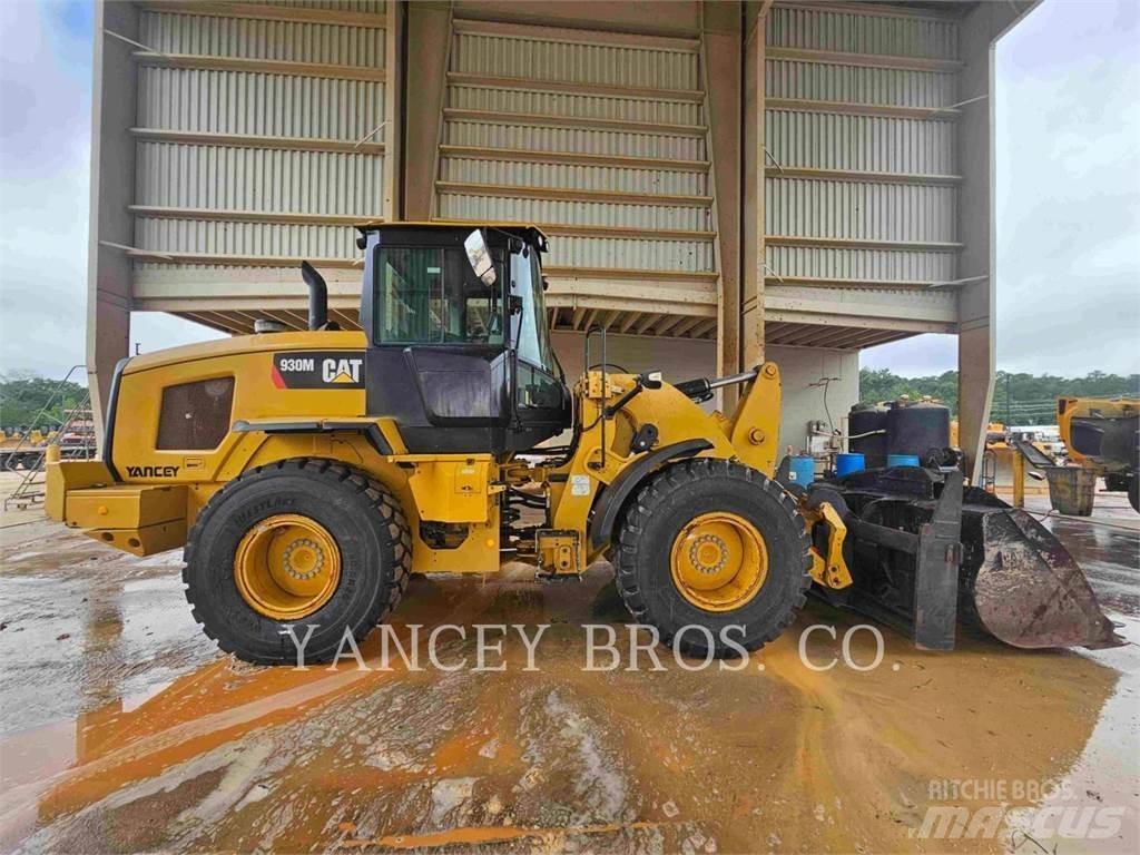CAT 930M Wielladers