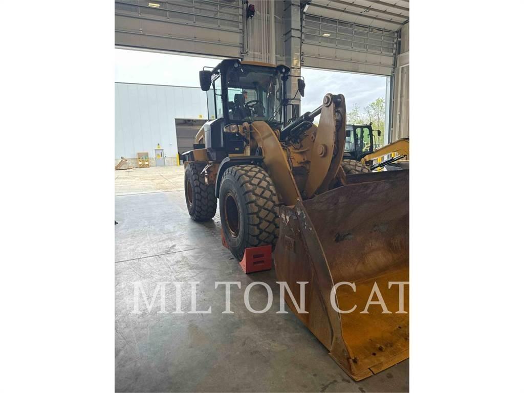 CAT 930M Wielladers