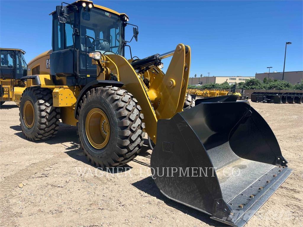CAT 930M Wielladers