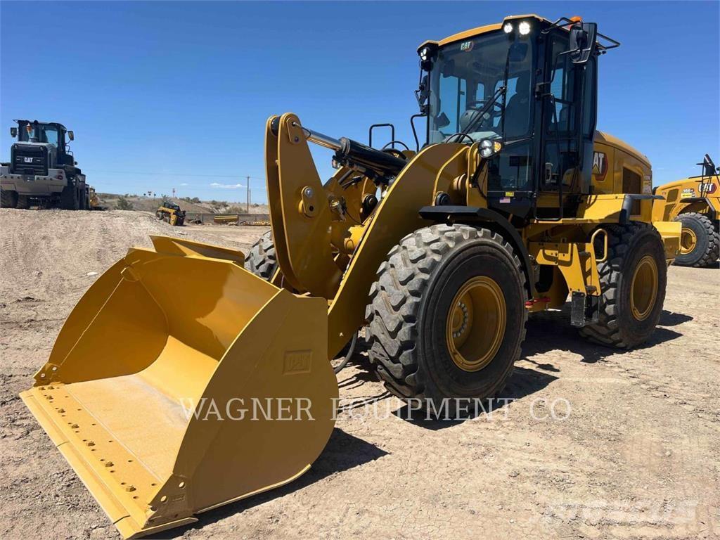 CAT 930M Wielladers