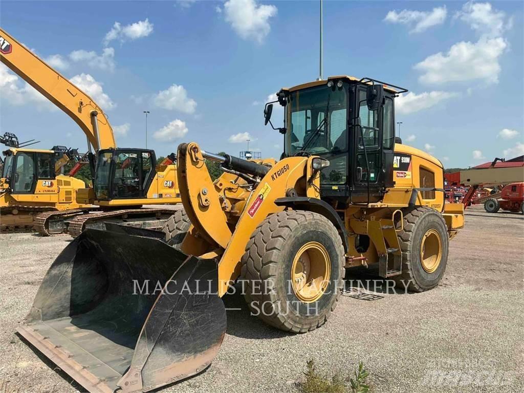 CAT 930M Wielladers